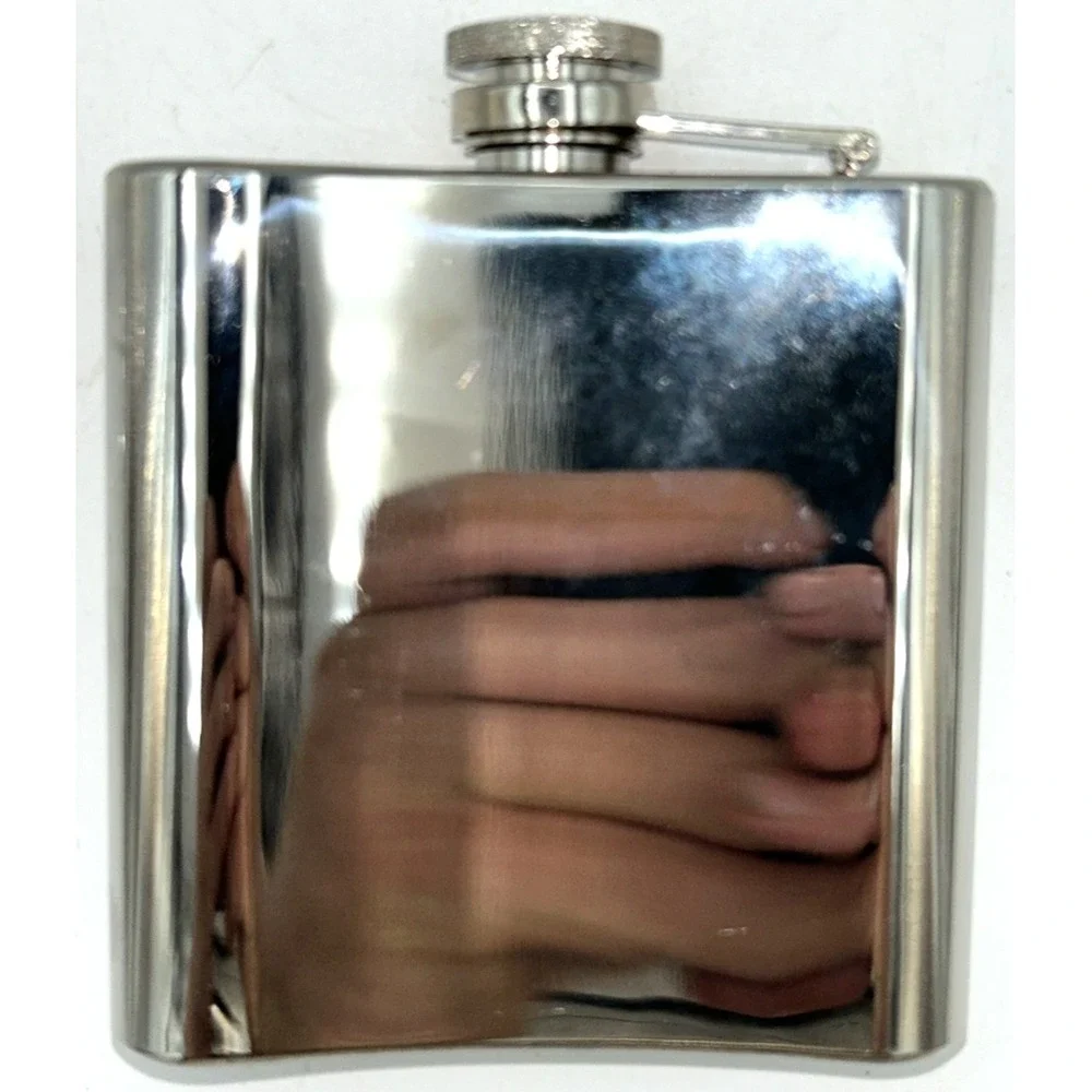 Hooters Celebrating For 30 Years Flasks Stainless Steel 6 Oz 4.5